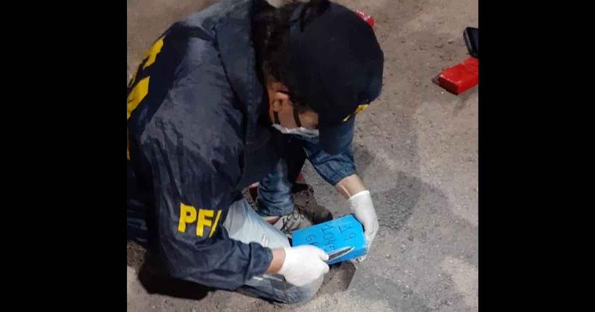 Cocaiacutena dinero vehiacuteculos y caiacuteda de una banda narco en la Ruta 9