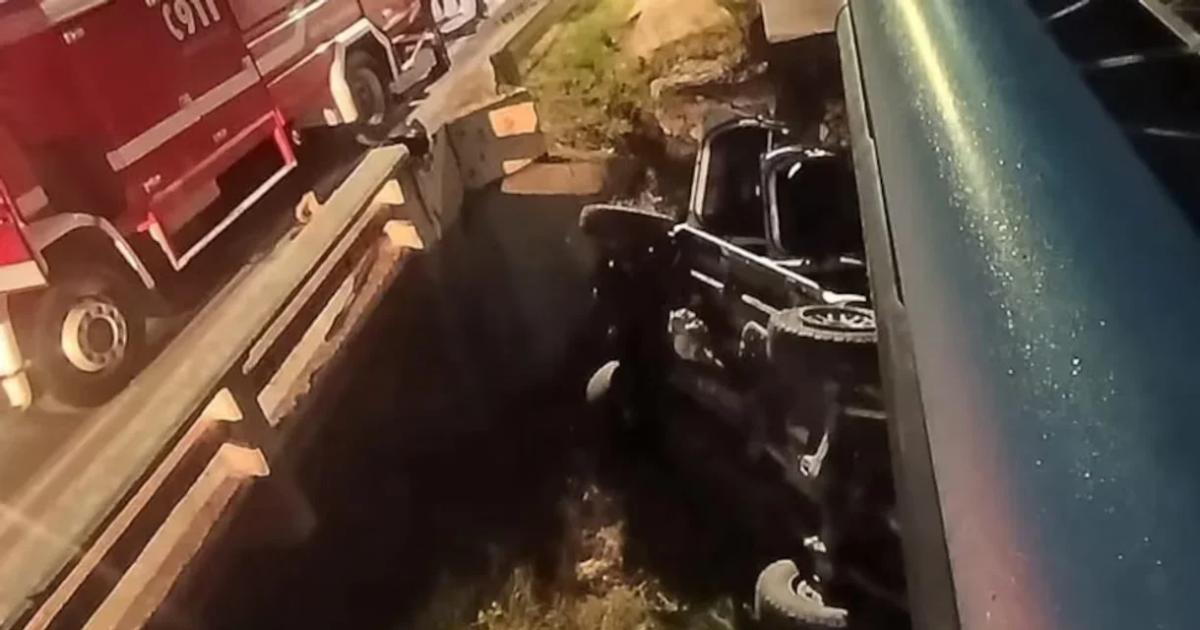 Choque fatal- una madre y su hija adolescente murieron tras impactar con un puente