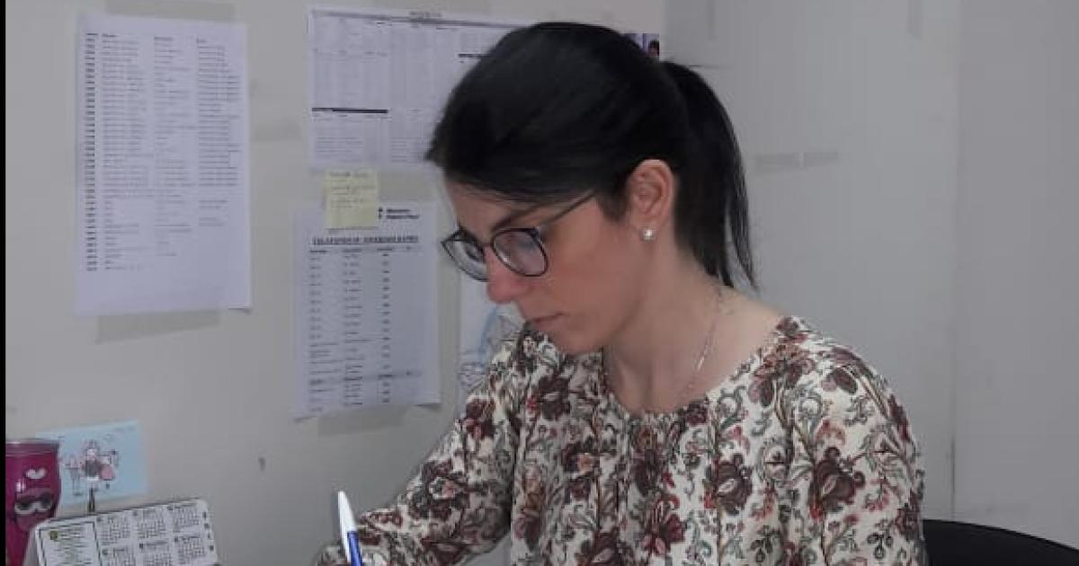 Su pareja la golpeoacute con un palo en la cabeza y los vecinos la auxiliaron