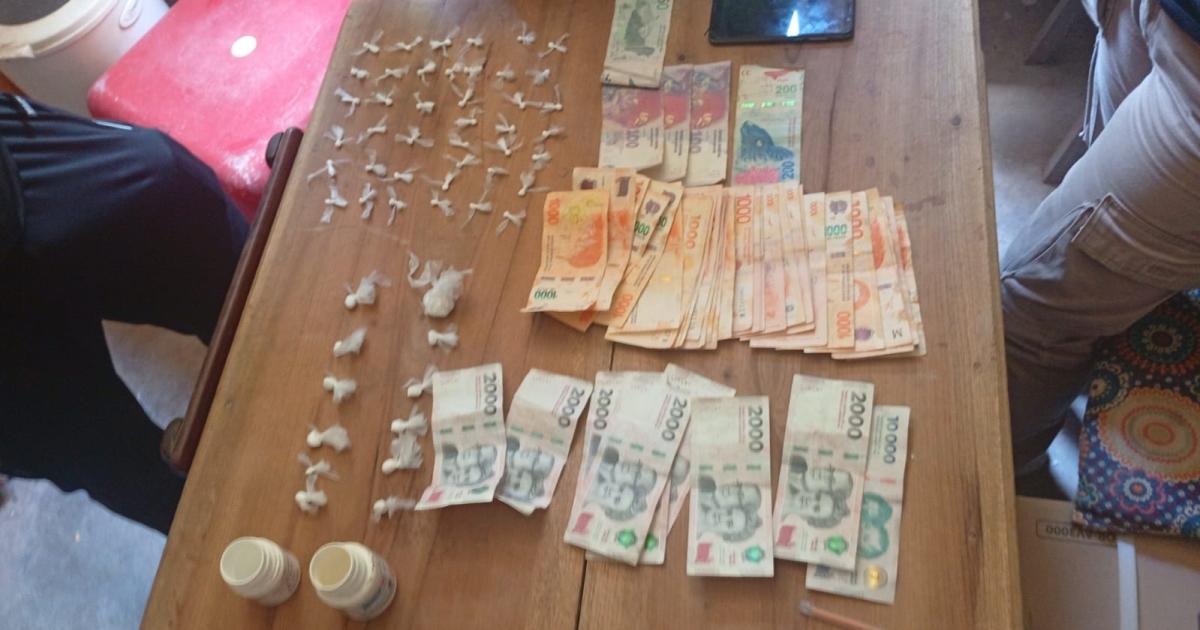 SECUESTRO Tras la denuncia la policía incautó cocaína y  dinero