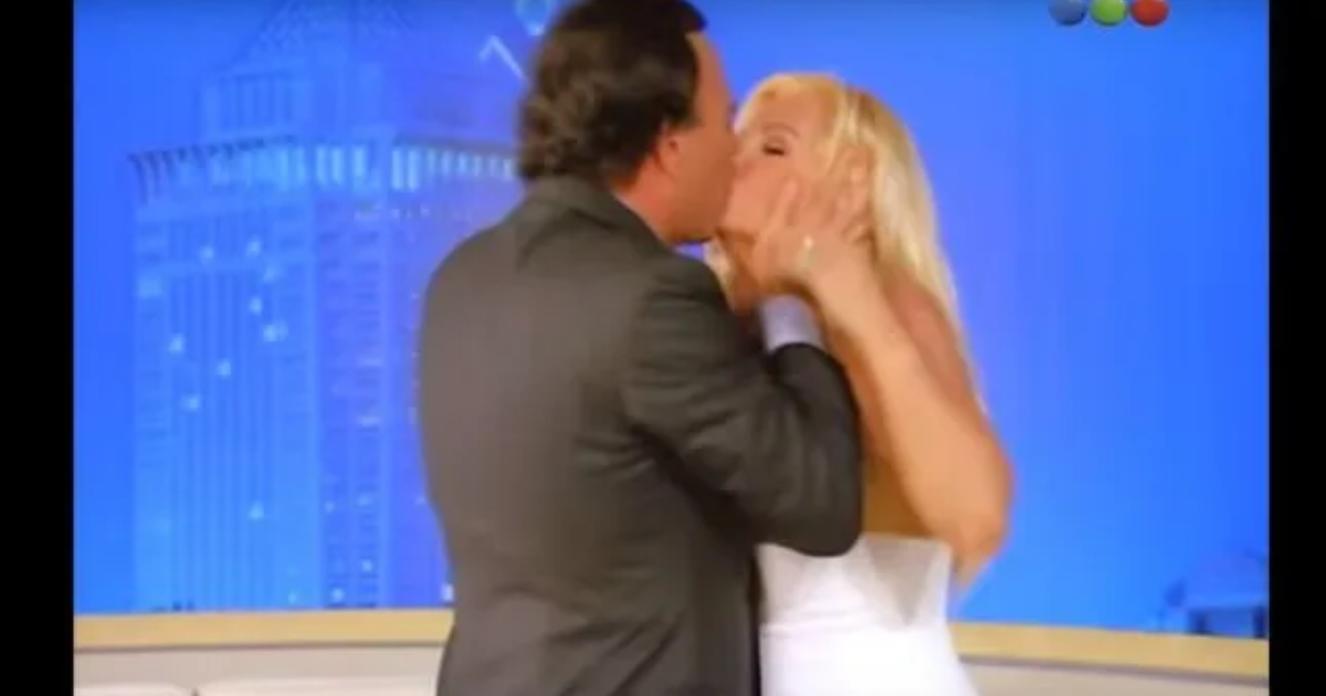 El video viral muestra como Iglesias besa a la fuerza a Susana