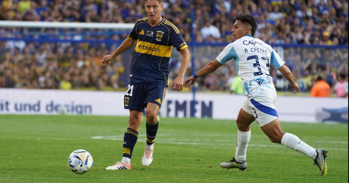 Zeballos falloacute un penal y Boca empatoacute el primer partido del antildeo