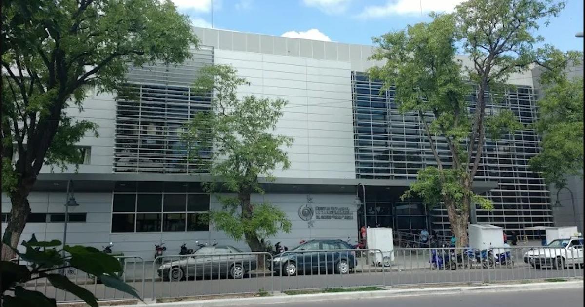 Golpeoacute a una meacutedica que auxiliaba a su hijo y terminoacute presa- le quitaron otros 4 menores