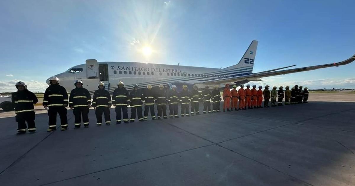 VIDEO  Asiacute regresoacute a Santiago del Estero el avioacuten hidrante que combatioacute los incendios en Chubut