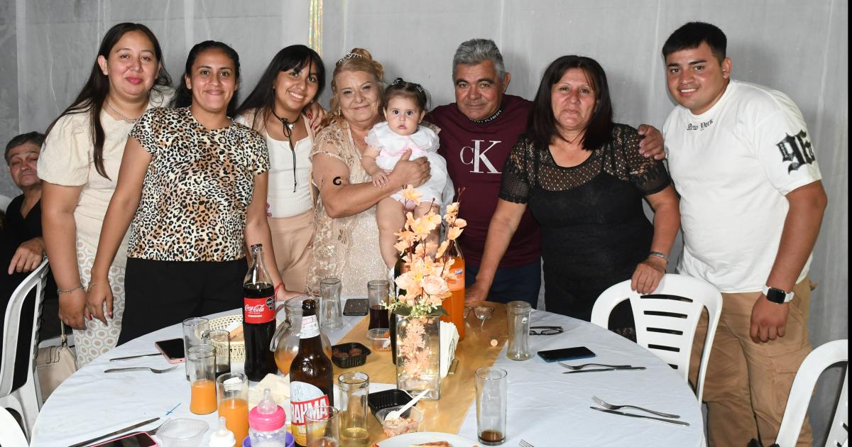 SILVIA TEacuteVEZ SOPLOacute LAS 60 VELITAS