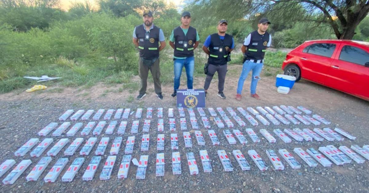 Secuestran 100 cartones de cigarrillos valuados en  2 M