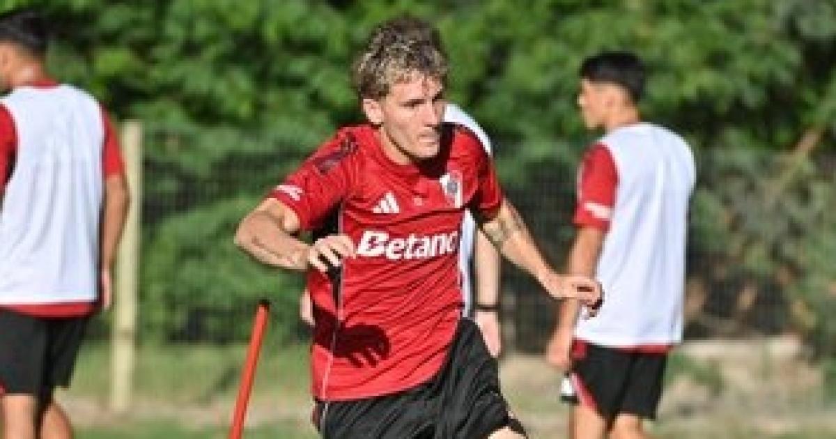 River Plate cierra su preparacioacuten ante Pentildearol de Montevideo en Maldonado