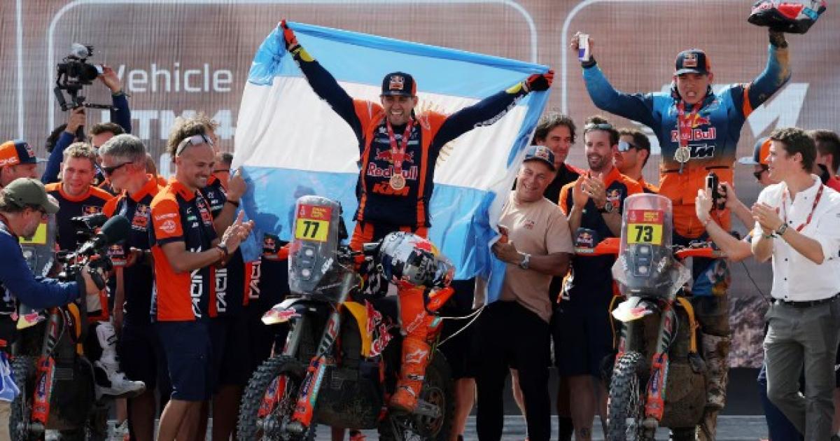 El argentino ganó el Dakar por primera vez (Foto- Reuters)