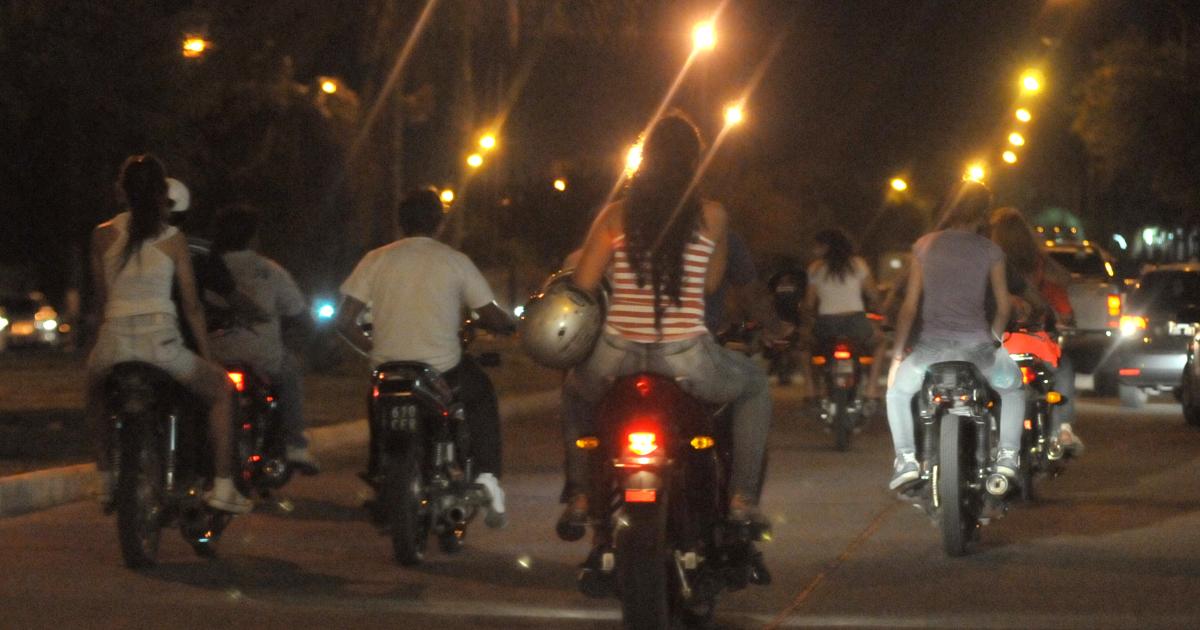 Un adolescente corriacutea picada con cocaiacutena y marihuana en los bolsillo