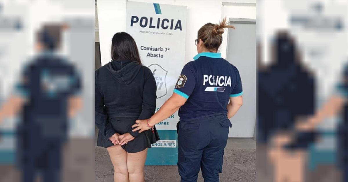 Una joven de 18 antildeos fue detenida por atropellar a su pareja tras una discusioacuten