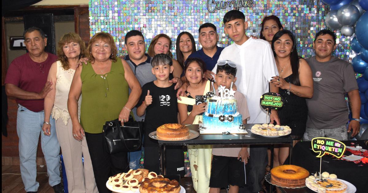 CRISTIAN CELEBROacute SUS 18 ANtildeOS