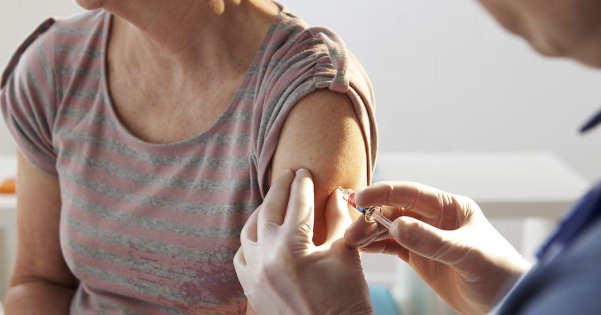 ATENCIÓN Como se dice m�s vale prevenir que curar- la vacuna y los cuidados b�sicos son la mejor defensa