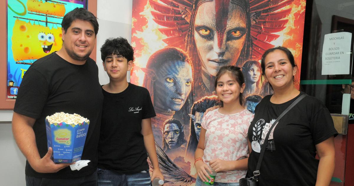 NOCHES DE CINE EN VACACIONES