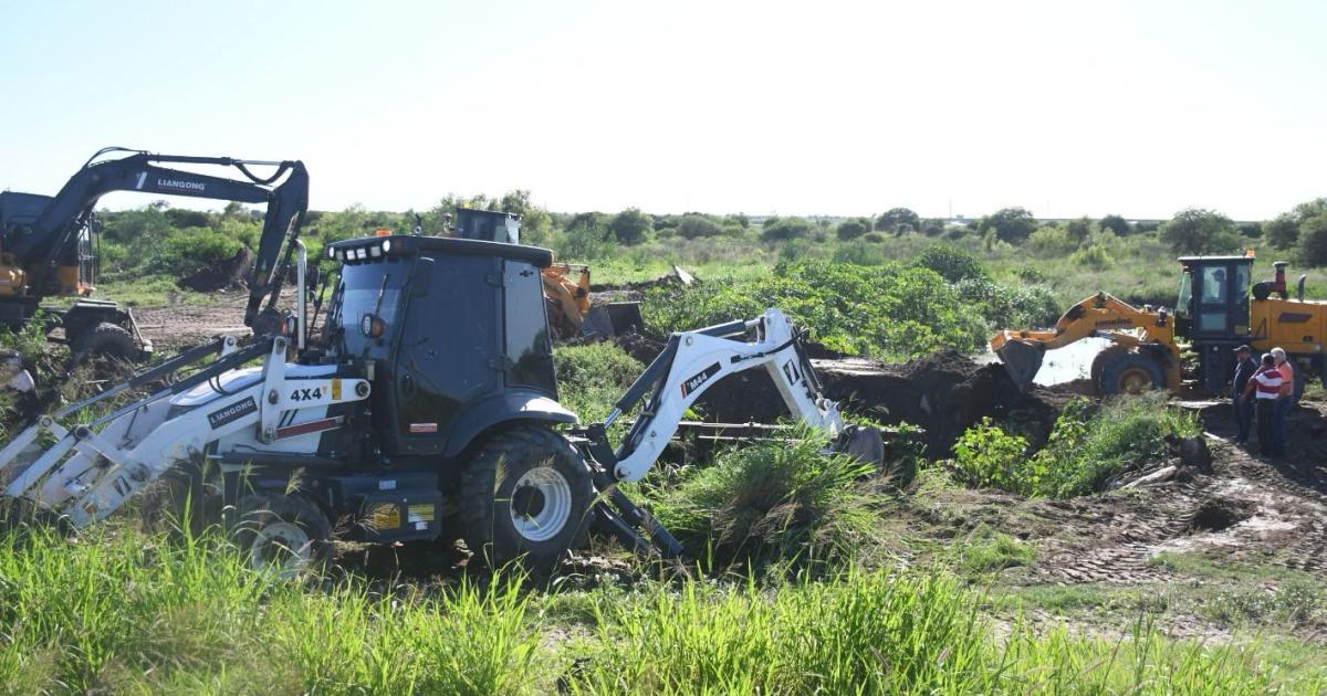 Realizan tapoacuten en el riacuteo para prevenir inundaciones 