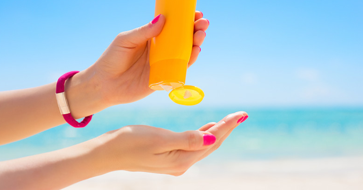 Alerta- Anmat prohibioacute la venta de un protector solar una pasta dental y otros cosmeacuteticos