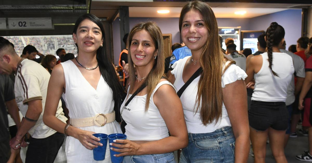 EL PUacuteBLICO ALENTOacute A CENTRAL COacuteRDOBA