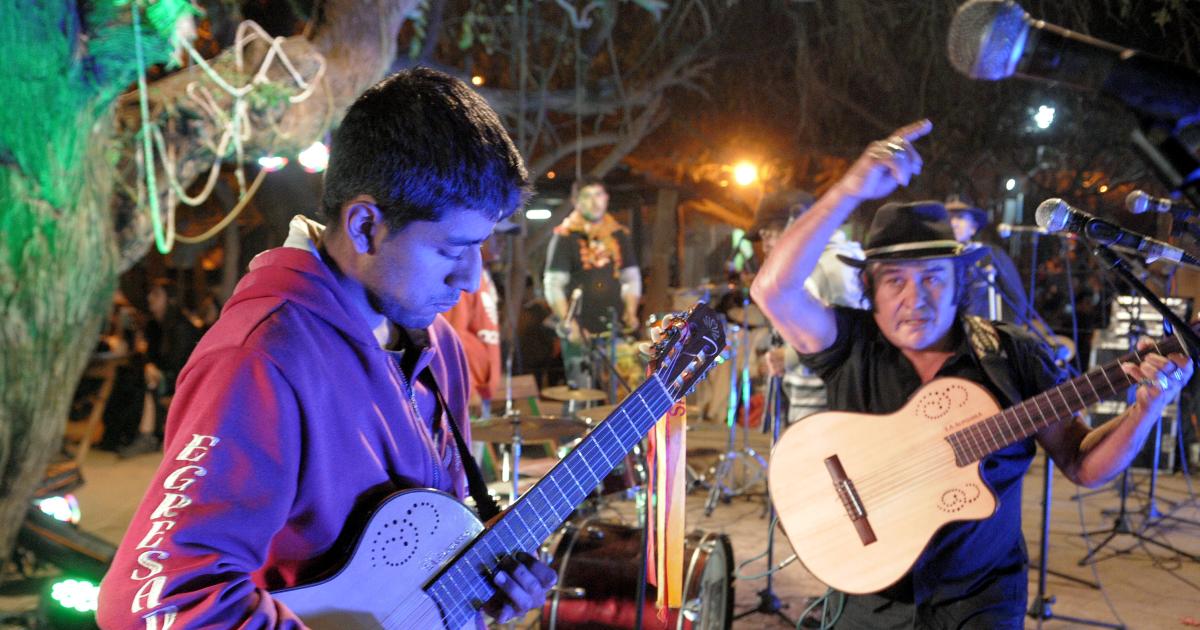 Mantildeana un domingo santiaguentildeo en lo del Indio Froilaacuten Gonzaacutelez