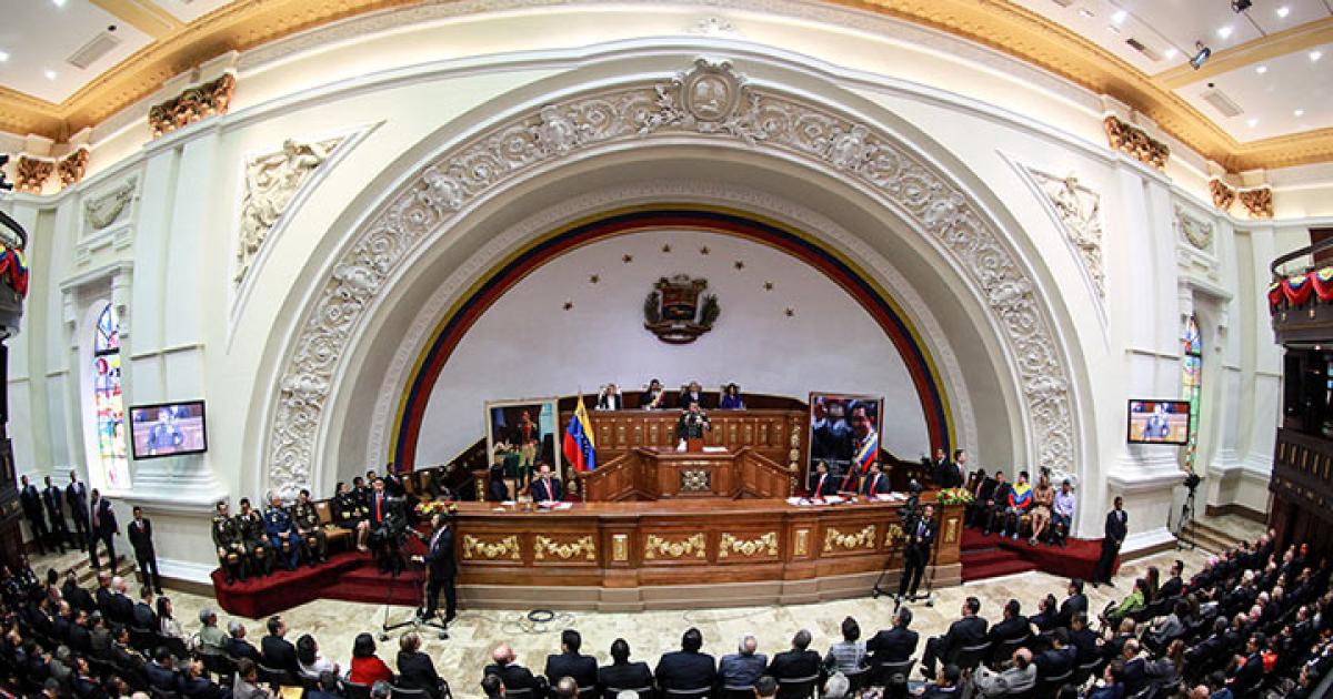 Venezuela- se desmantela el control estatal del petroacuteleo