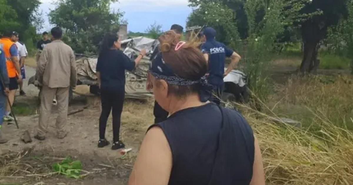 Tragedia- conductor de una camioneta muerte tras caer en una alcantarilla - Foto-  Noticias del Interior