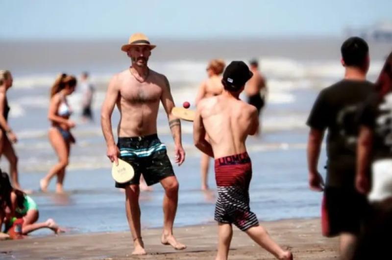 VERANO 2026- Casi un millar de santiaguentildeos salieron en la primera quincena