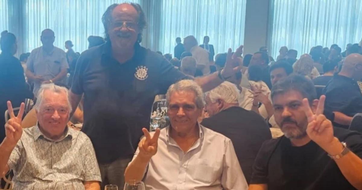 Gremialismo cuestiona reforma laboral con fuerte apoyo a CGT