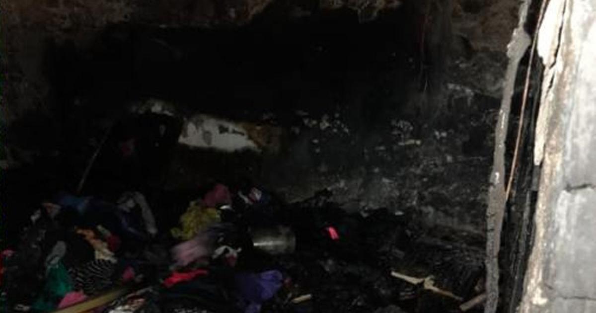 Incendio consumioacute por completo una vivienda en el Bdeg 8 de Abril