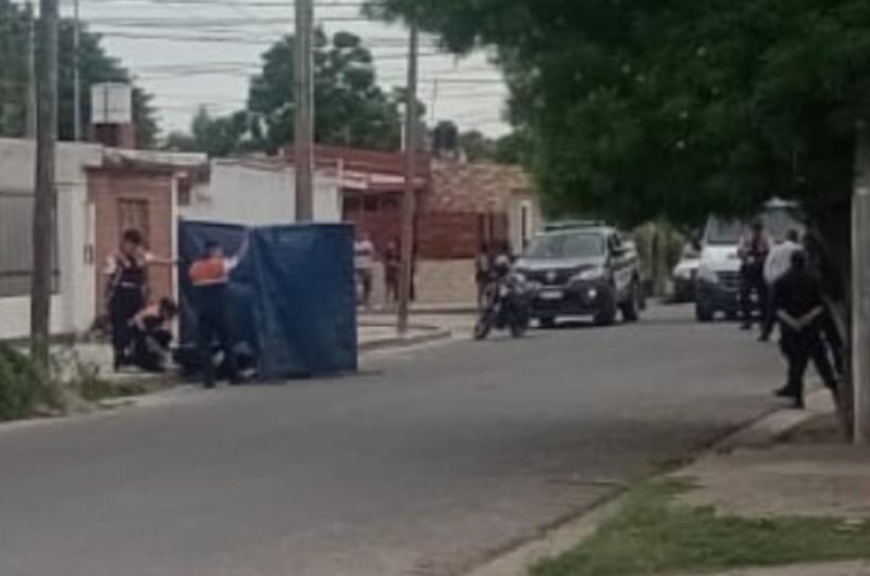 Conmocioacuten en Bordm Borges- motociclista chocoacute contra una montantildea de tierra y murioacute en el acto