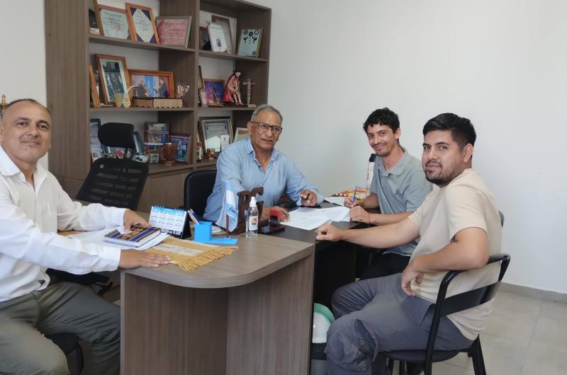 Loreto y Hoyoacuten rubricaron un convenio de cooperacioacuten