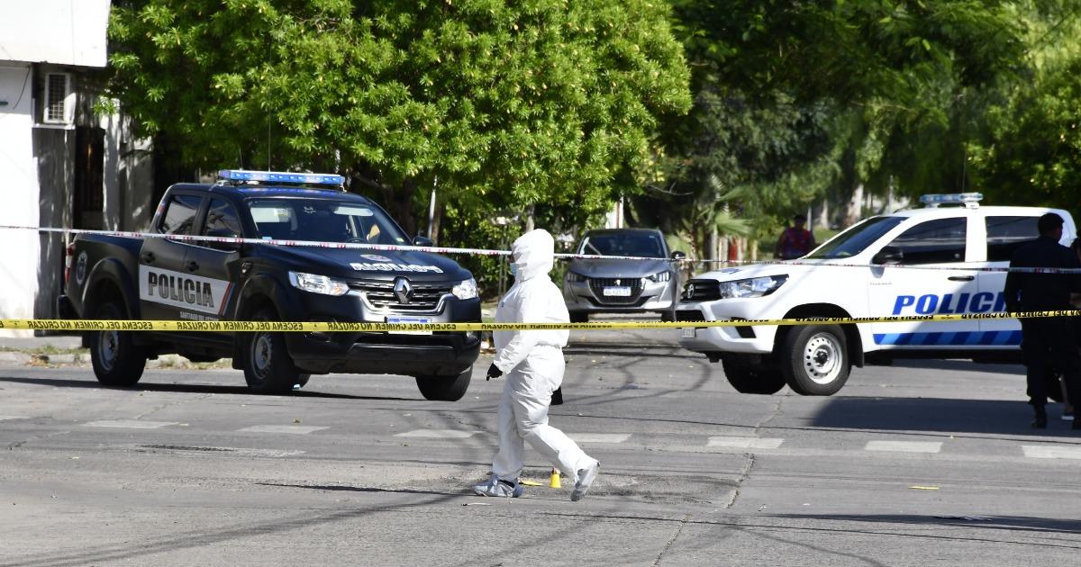 Un hombre fue brutalmente asesinado y un vecino es el principal sospechoso