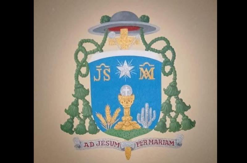 El Escudo Episcopal de Mons Jorge Gottau en la Catedral de Antildeatuya