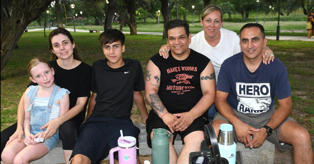 TARDES DE VERANO EN EL PARQUE 