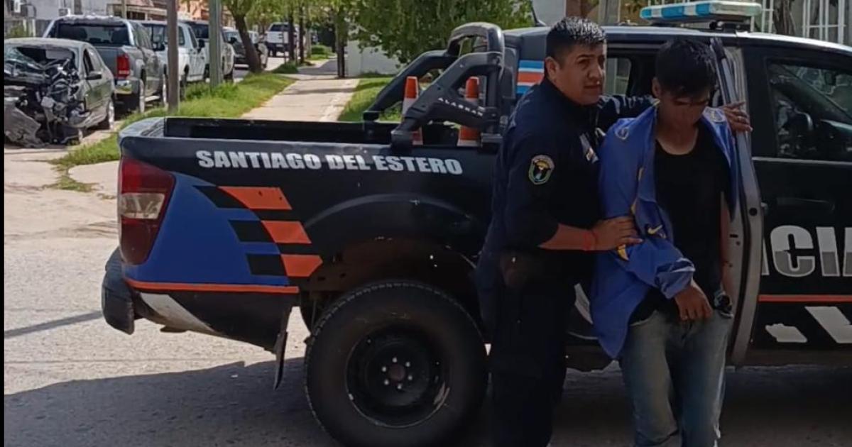 TRASLADO La Subcomisaría de Vilelas se encargó del traslado hacia Añatuya