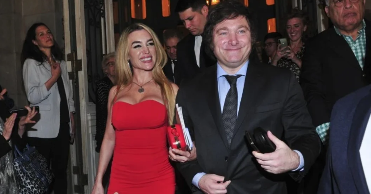 iquestReconciliados Milei iraacute a ver a Faacutetima Florez al teatro y se reavivan los rumores de romance