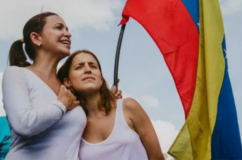 Corina Machado anuncioacute que regresaraacute pronto a Venezuela