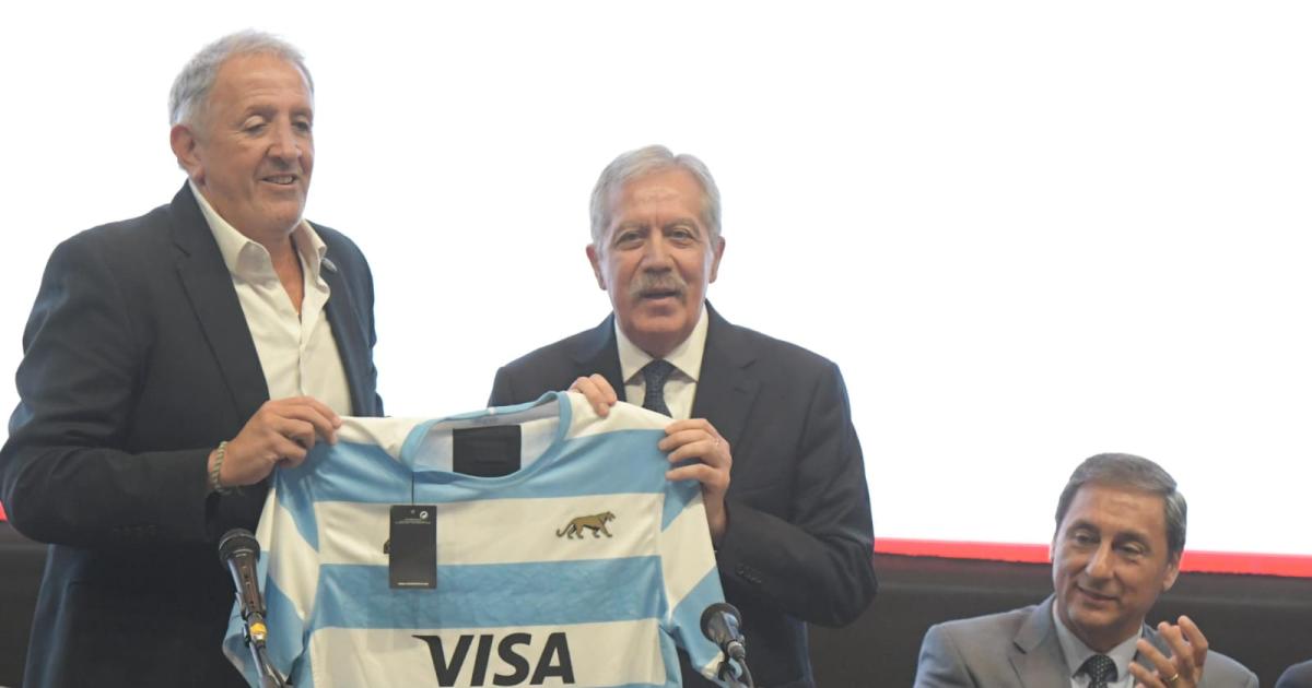 Eliacuteas Suaacuterez encabezoacute la presentacioacuten del partido entre Los Pumas e Inglaterra en Santiago del Estero