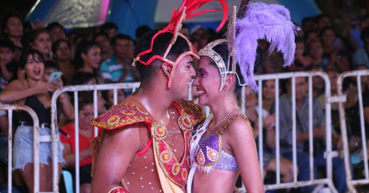 Quimiliacute se viste de gala para disfrutar de la 49ordf edicioacuten de sus histoacutericos Corsos de Carnaval