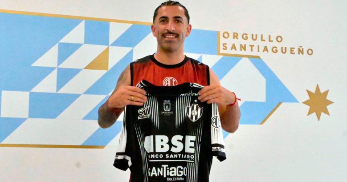 Michael Santos llegoacute para ser otro refuerzo de Central Coacuterdoba