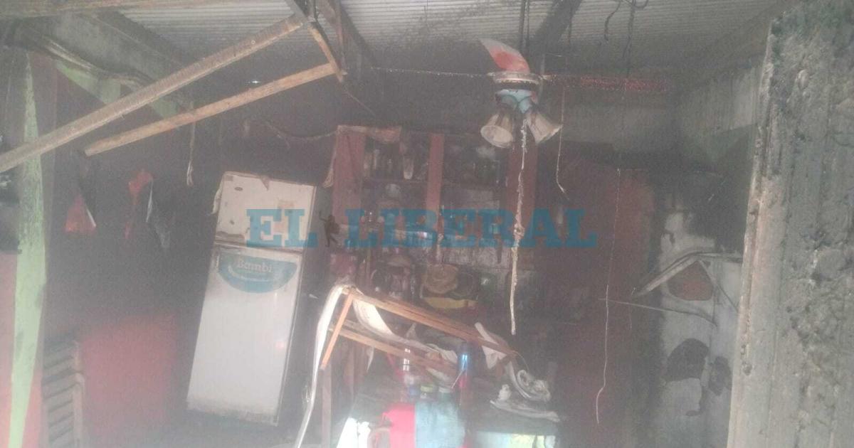 Voraz incendio en una vivienda