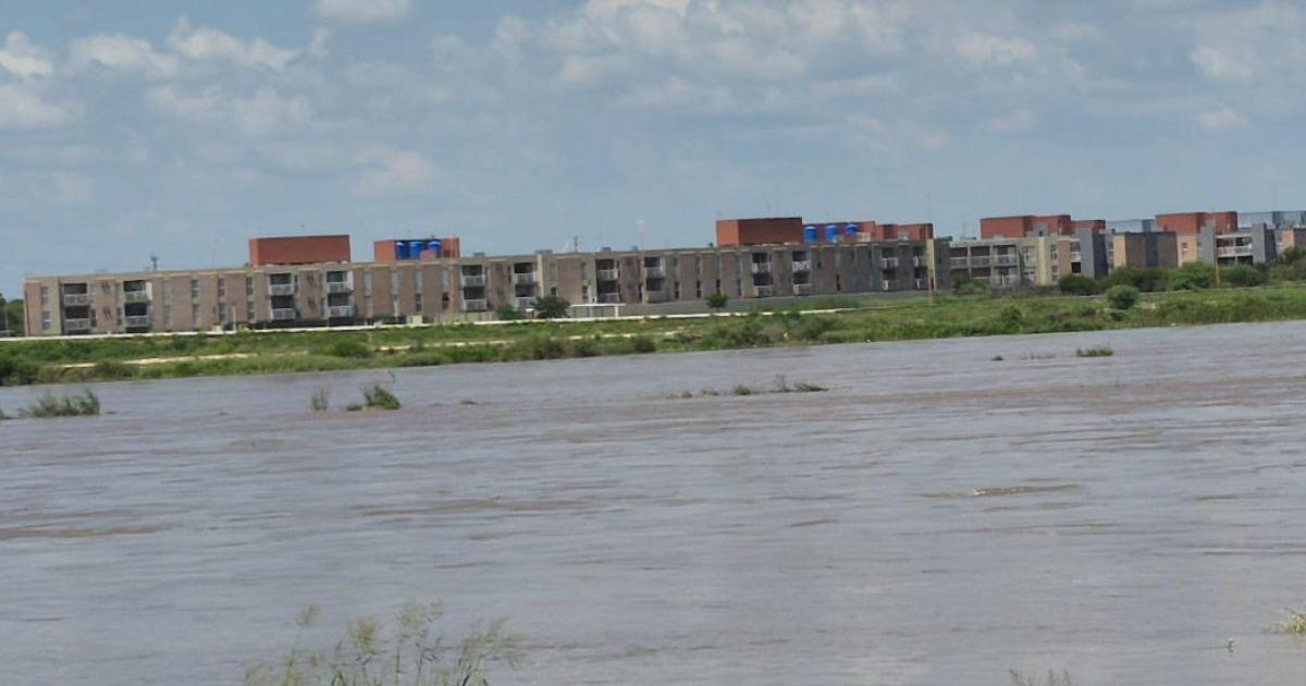 El río sigue creciendo y aumenta la preocupacion de las autoridades (Foto- Dani PérezEl Liberal)