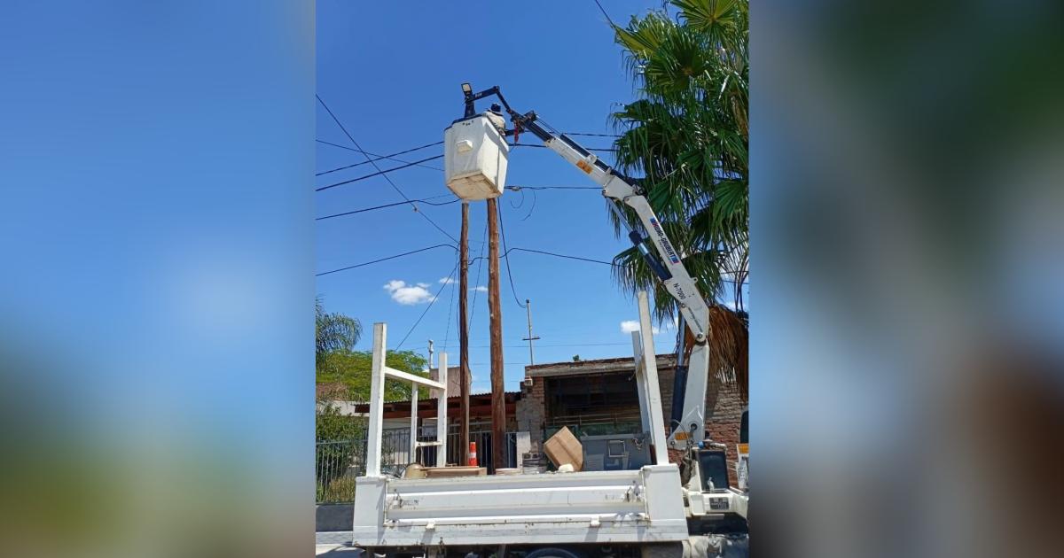 Recambio y mantenimiento de luminarias en los barrios Campo Contreras Borges y Lomas del Golf