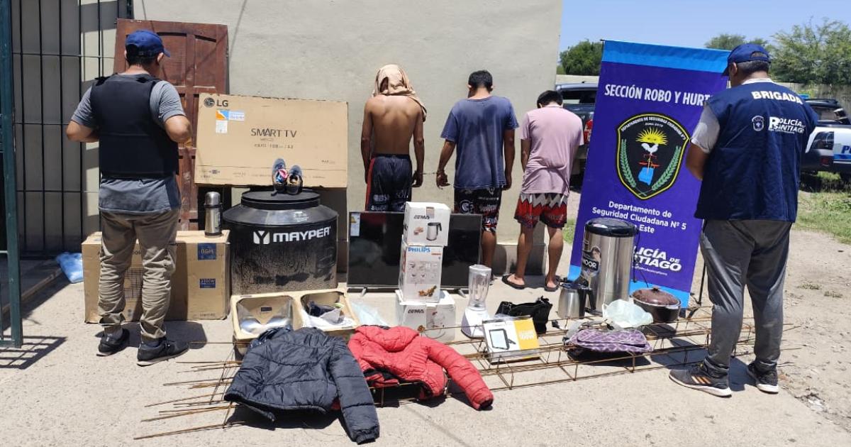 Recuperan gran cantidad de bienes robados y detienen a tres sospechosos tras un rastrillaje