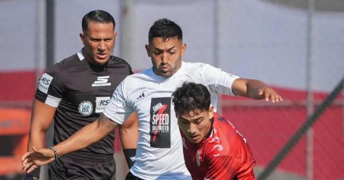 Fuerte poleacutemica en el final de Barracas vs Riestra