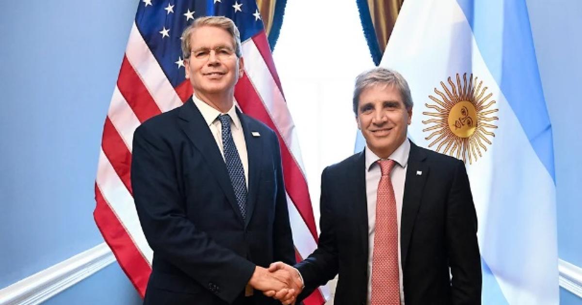 Nuevo auxilio de EEUU con US 808 M para pagar al FMI