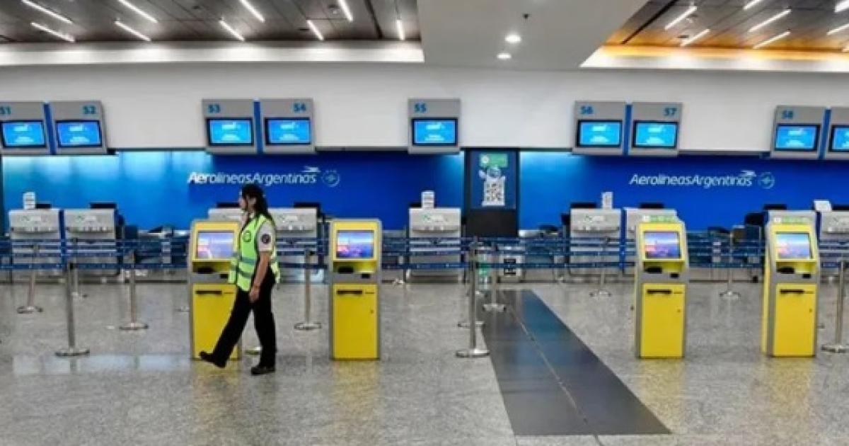 Postergan el paro aeroportuario pero  esperan demoras