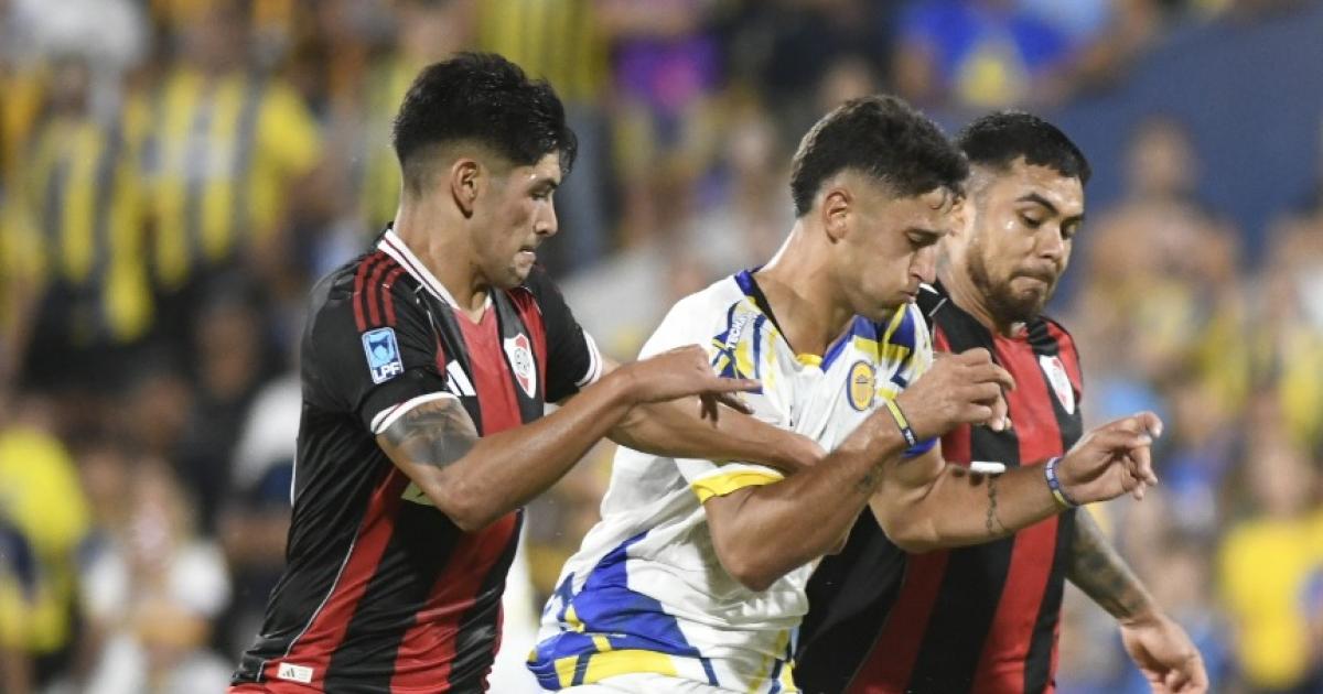 River chocoacute con un duro Central igualoacute 0 a 0 y conserva la punta de la Zona B