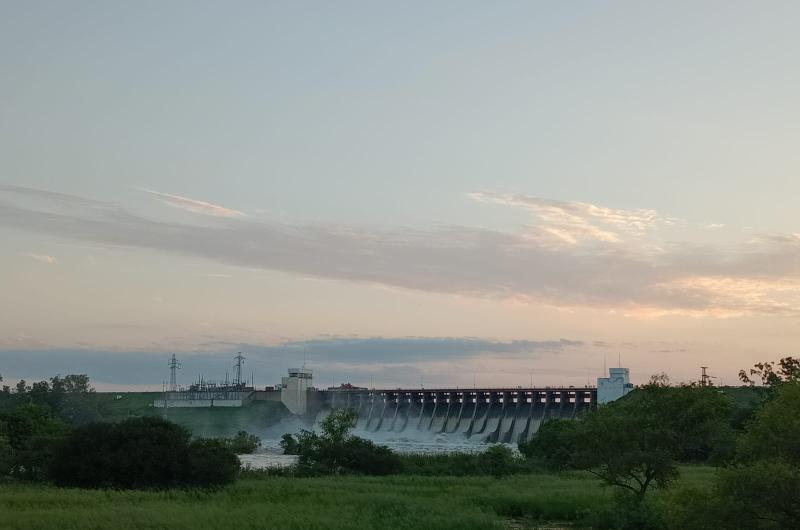 Crecida del Dulce- pese a las lluvias de ayer continuacutea la merma de aporte al Dique Frontal
