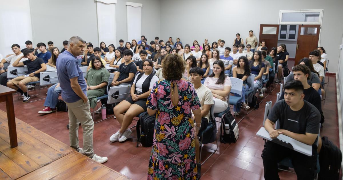 La UCSE despliega una propuesta acadeacutemica pensada para el presente