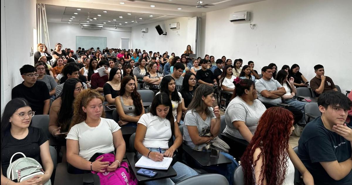 La Facultad de Humanidades acompantildea a aspirantes 2026