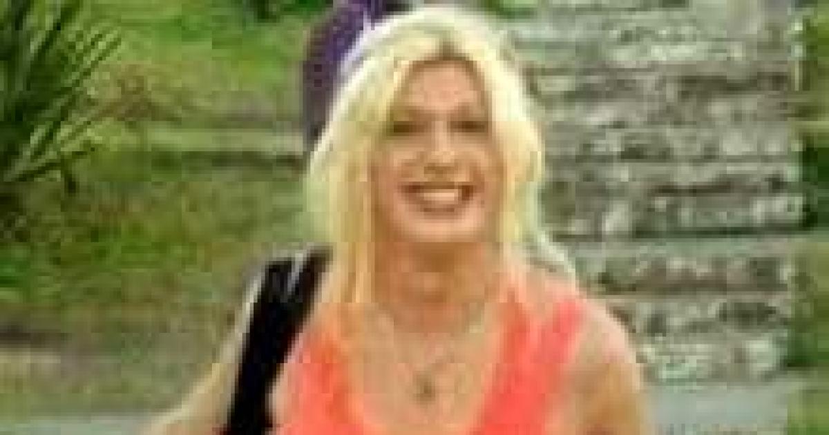 Encuentran sin vida a una conocida transexual e investigan su muerte