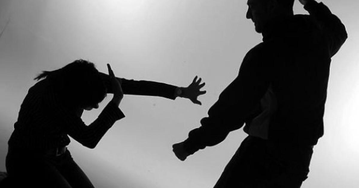 FURIA Y LESIONES JUDICIALIZADAS- Las consecuencias del incidente del fin de semana emergieron ayer en los tribunales Liz�rraga -con tobillera- fue enviado a su casa y el fantasma de la preventiva sobrevuela amenazante